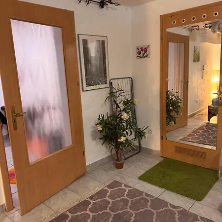 Zsejka Apartment *